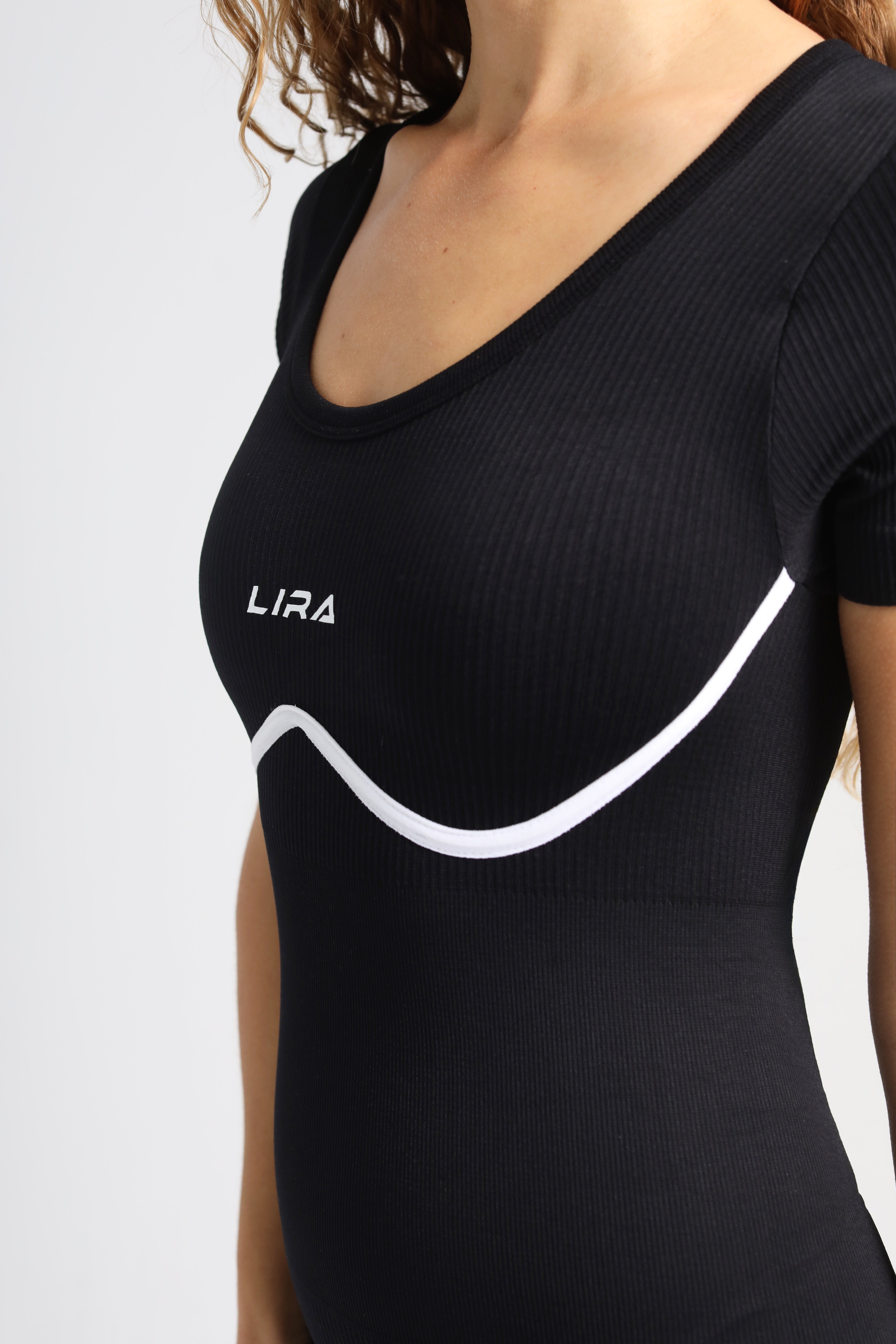 Enterizo corto Media Luna